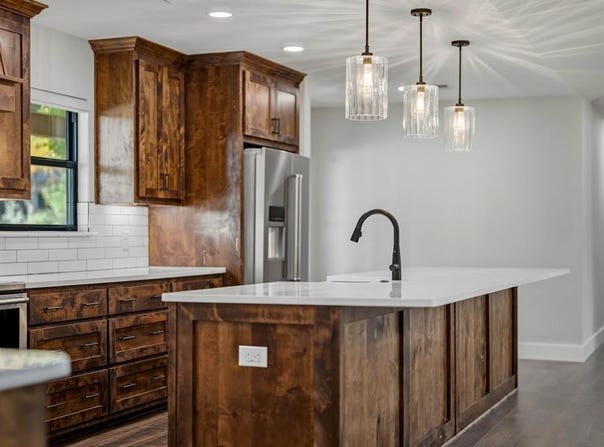 2404 W Commerce St, San Saba, TX 76869