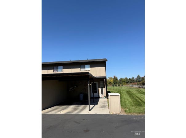 364 N Eagle Glen Ln, Eagle, ID 83616