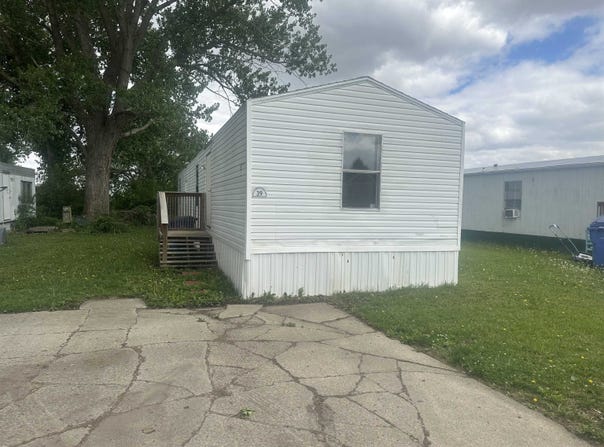 911 E Duke, Vermillion, SD 57069