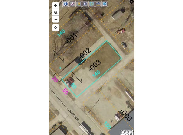 112 N SPRUCE Street, Nokomis, IL 62075