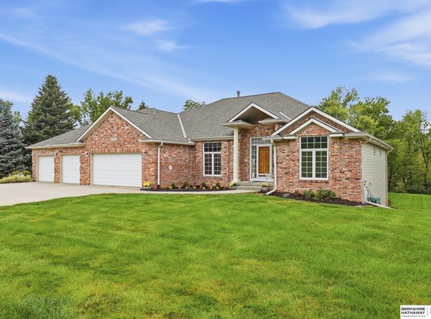 11574 Todd Drive, Blair, NE 68008