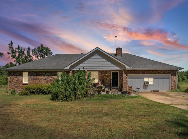 83 County Road 523, COMO, MS 38619