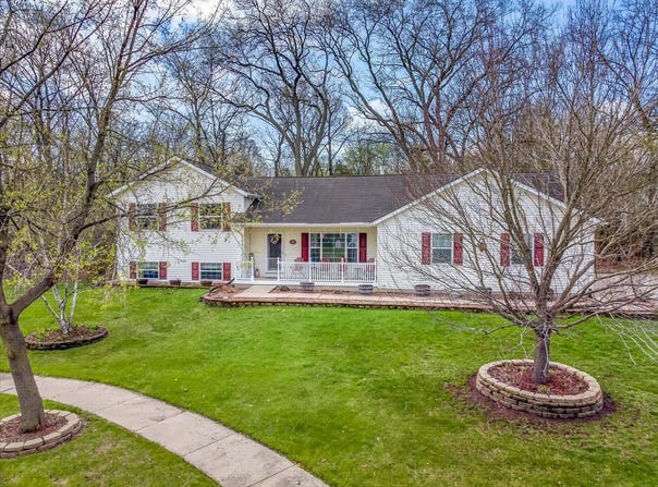 268 Meadow Lane, Poynette, WI 53955