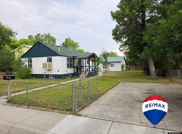 205 E Bell Avenue, Riverton, WY 82501