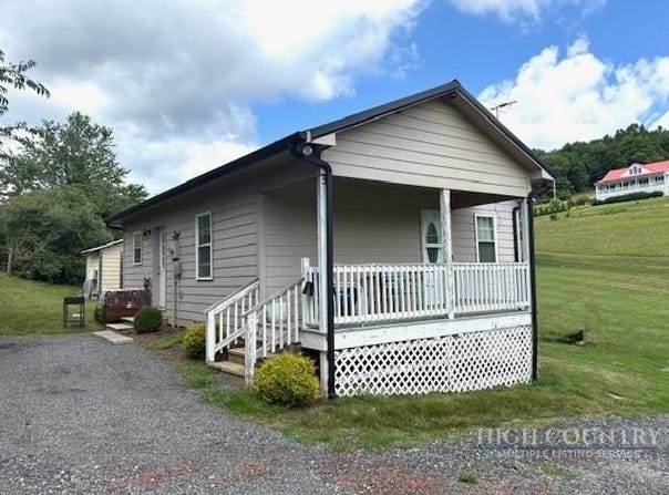 201 Bertie Lane, Jefferson, NC 28640