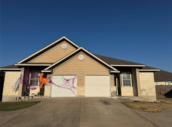 2710 Westhampton Ct, Round Rock, TX 78664