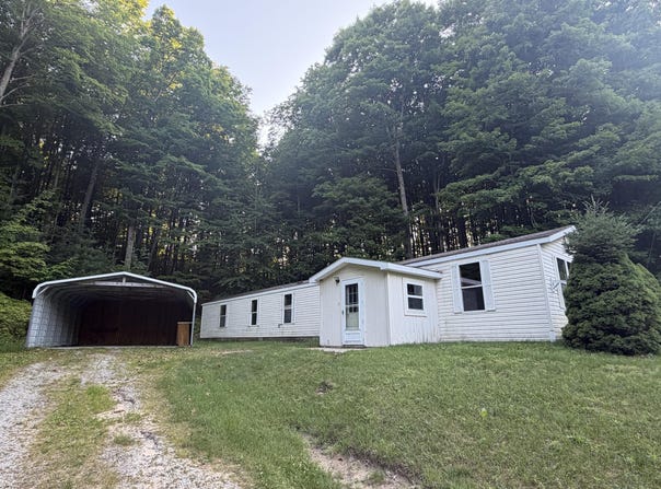 3475 N M 88, Central Lake, MI 49622