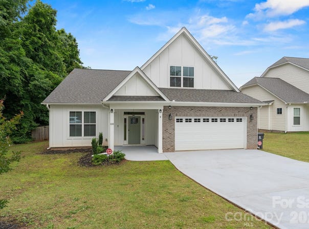 100 Holly Drive, Duncan, SC 29334