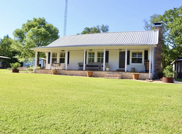 387 County Road 2101, Ivanhoe, TX 75447