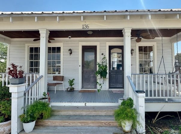 136 Main Street, Bay Saint Louis, MS 39520
