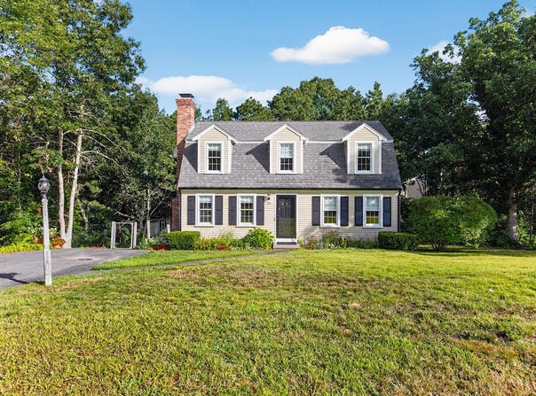 126 Old Colony Drive, Mashpee, MA 02649