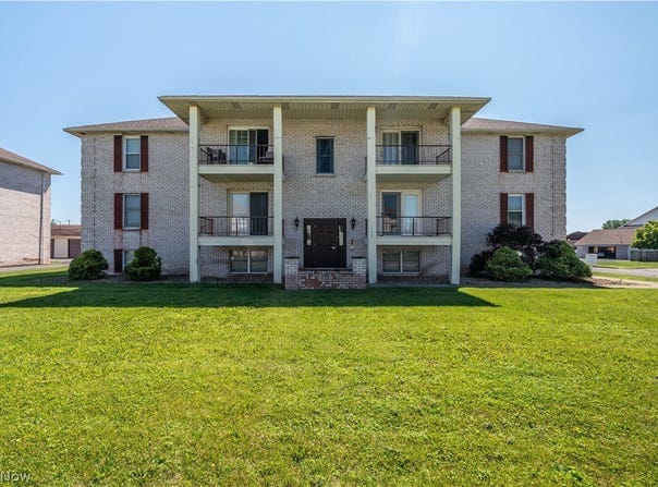 7357 Eisenhower Drive, Boardman, OH 44512