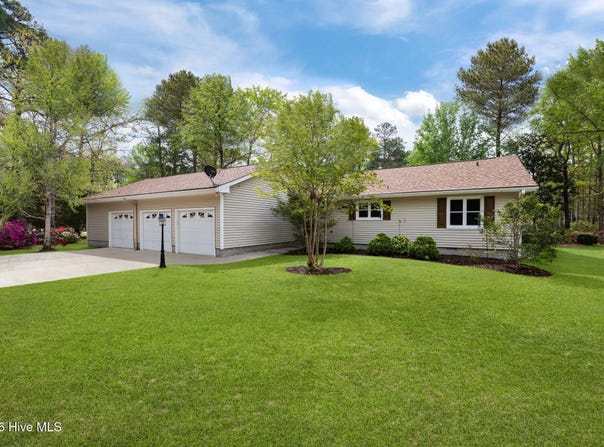 106 Whittaker Point Road, Oriental, NC 28571