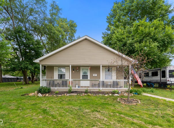 300 E Washington Street, Mooresville, IN 46158