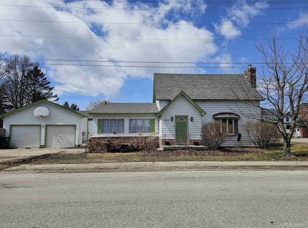 651 Garden Avenue, Manistique, MI 49854