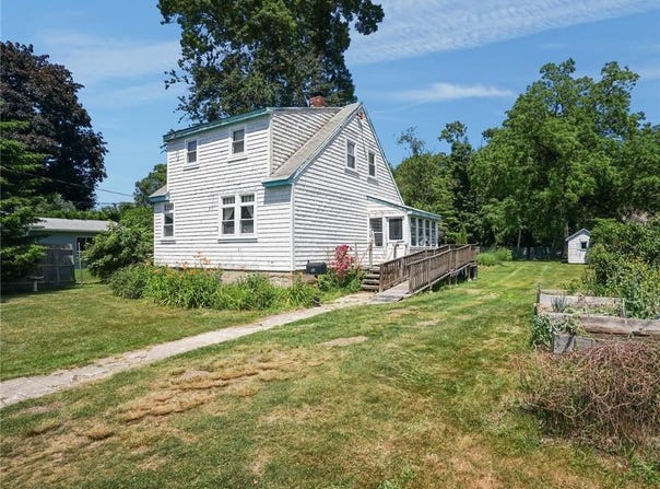 32 Hoffman Avenue, Cranston, RI 02920