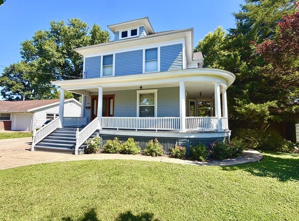 540 E MAIN Street, Duquoin, IL 62832