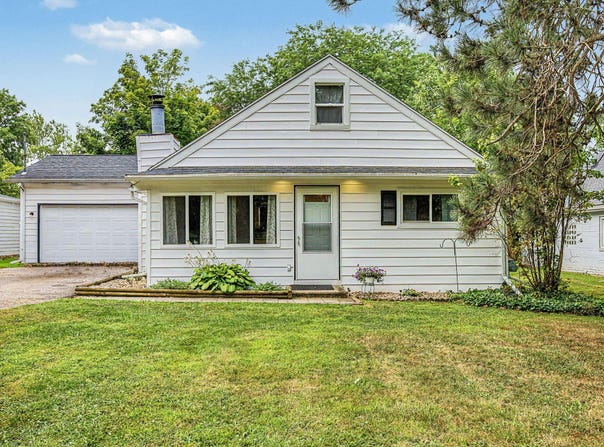 6315 Bishop Road, Lansing, MI 48911