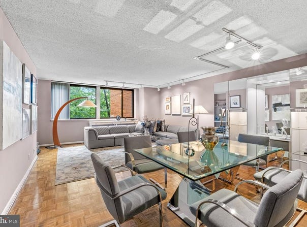 111 HAMLET HILL RD #414, BALTIMORE, MD 21210