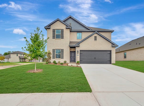 552 Brookside Drive, Van Alstyne, TX 75495