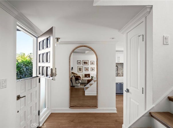 368 Genoa, Costa Mesa, CA 92627