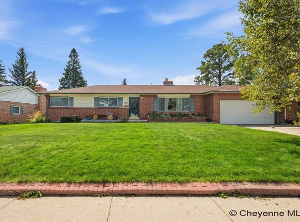 1017 MELTON ST, Cheyenne, WY 82009