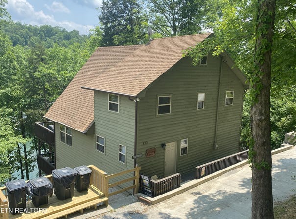 123 Flat Lake Circle, Speedwell, TN 37870