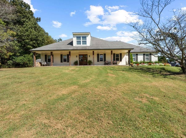 4000 JOHNSON Dr, Rossville, TN 38066