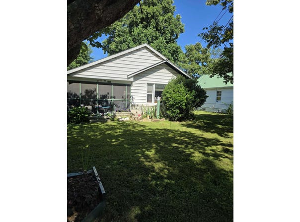 1125 S Main Avenue, Springfield, MO 65807
