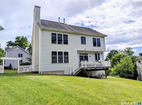 7 Traditions Boulevard, Southbury, CT 06488