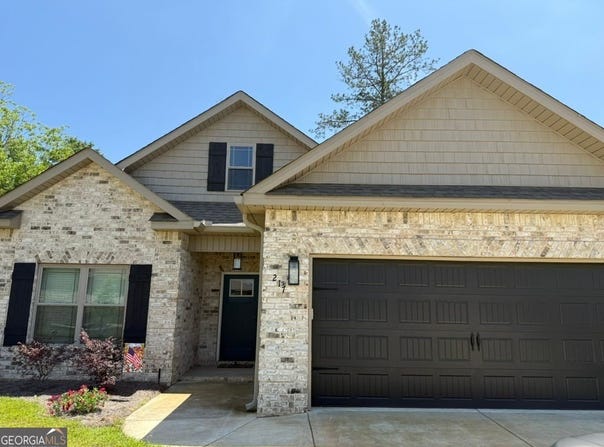 217 Willowbrook Lane, Kathleen, GA 31047