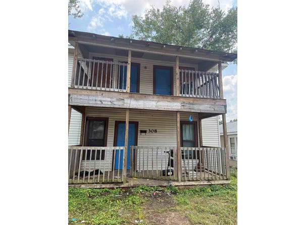 308 E 8th St, Sheffield, AL 35660