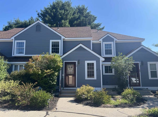 45 Bridle Path, Dover, NH 03820