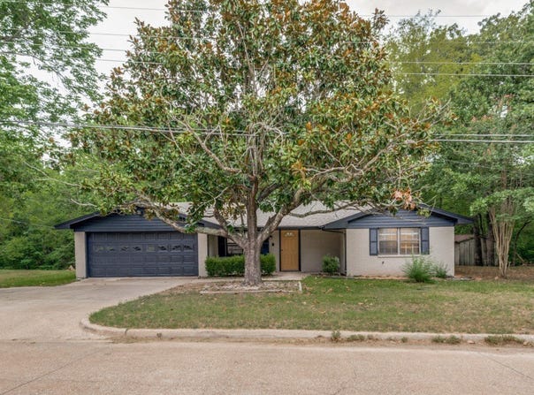 1311 Forrest Drive, Canton, TX 75103