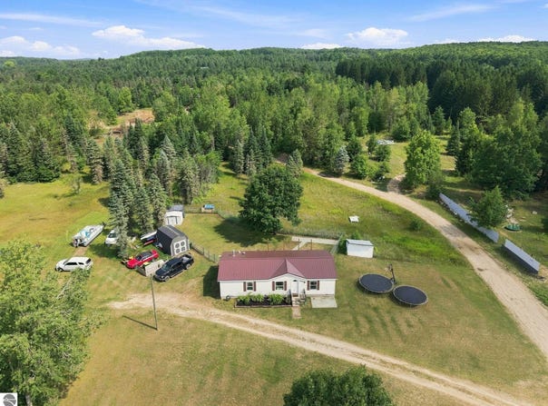6184 Gonyer, Fife Lake, MI 49633