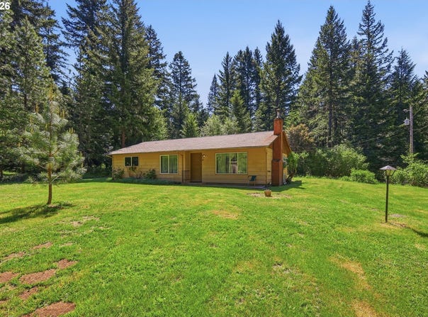 49782 HUCKLEBERRY Rd, Oakridge, OR 97463