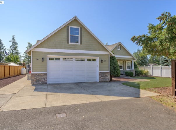 60 W TAYLOR St, Carlton, OR 97111