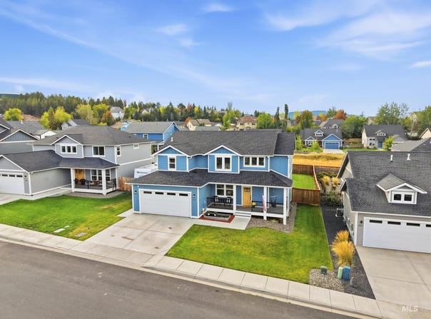 2221 E 3rd Street, Moscow, ID 83843