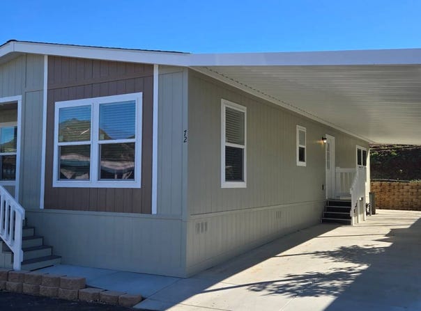 1351 Pepper Dr, El Cajon, CA 92021