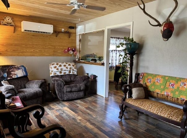 5918 St Hwy 184, Hemphill, TX 75948