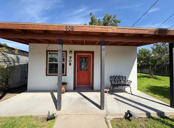 908 W El Paso, Marfa, TX 79843