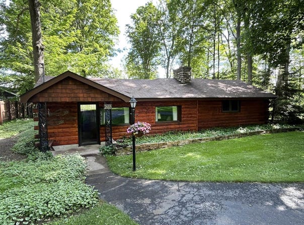 2685 TONAWANDA ROAD, GRAWN, MI 49637