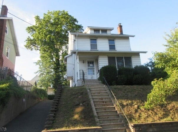 160 Tappan Ave, Belleville Twp., NJ 07109-2257