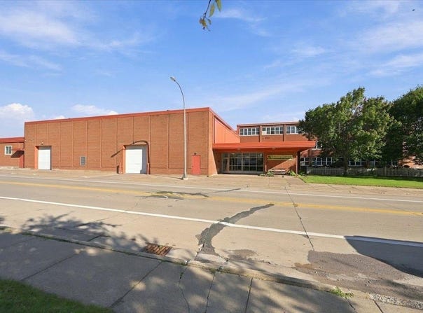 35 2nd St, Proctor, MN 55810