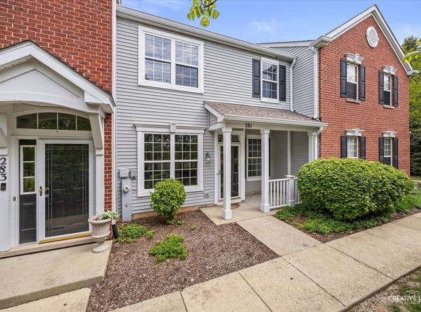 281 Springbrook Trail S, Oswego, IL 60543