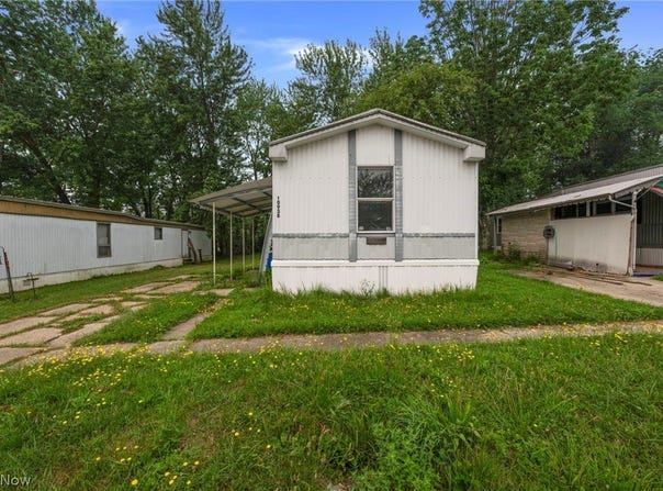 10938 Leader Road, Chardon, OH 44024