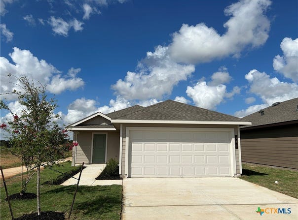 133 Mullins Drive, Rockdale, TX 76567