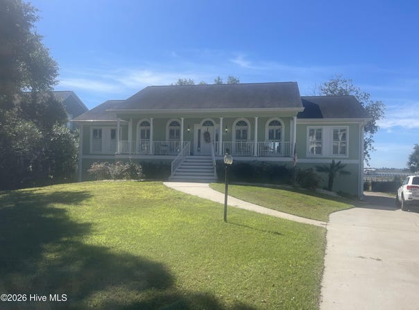 516 Twisted Oak Lane, Sunset Beach, NC 28468
