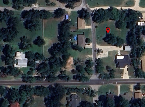 209 N Hill Street, Pilot Point, TX 76258