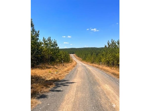 68 Southern Spruce Trail, Broken Bow, OK 74728